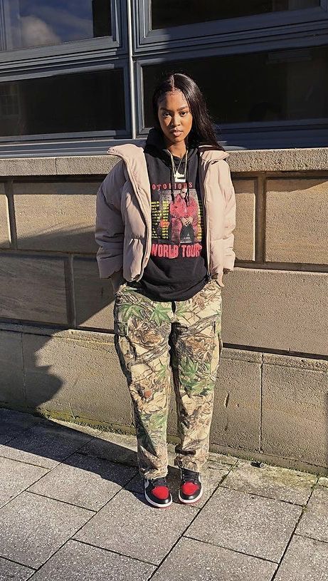 Hunter Camo Outfits, Nyc Winter Outfits Black Women, Camo Boots Outfit, Fall Street Wear Outfits, Camo Pants Outfit, Streetwear Inspo, Camo Outfits, Swag Outfits For Girls, Streetwear Aesthetic