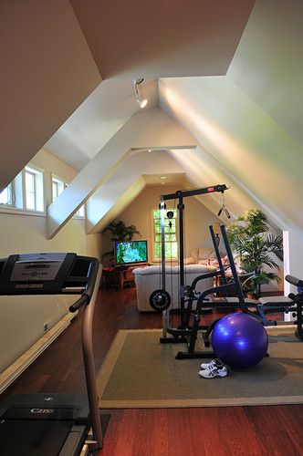 I like the lights in this Modern Bonus Room, Library Room Small, Attic Gym, Skylight Room, Small Media Rooms, Home Gym Design Ideas, Gym Design Ideas, Bonus Room Ideas, Home Office Layouts