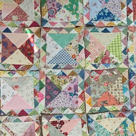 Lila Rostenberg on Instagram: "Bloomsbury quilt blocks on the design floor! Pattern from @sandraboyle. Even on a small step stool I can’t get all 30 blocks in my photo!
Time to label the rows and start hand piecing these together! #bloomsburyquilt #scrappyfloralquilt #floralquilt#trianglequiltblocks #scrappyquilt" Hourglass Quilts, Hand Piecing, Floor Pattern, Photo Time, Small Step, Scrappy Quilt, Floral Quilt, Step Stool, Quilt Blocks