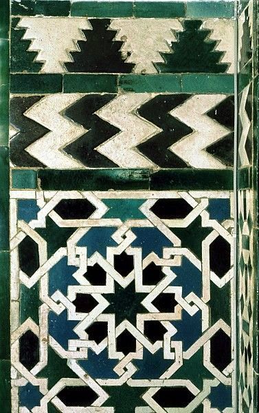 Moorish Tiles, Alcazar Seville, Islamic Tiles, Moorish Design, Tiles Mosaic, Islamic Patterns, Arabic Pattern, Geometry Pattern, Islamic Art Pattern