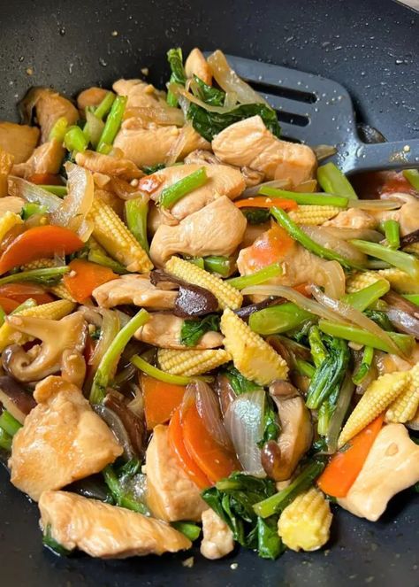 Chop Suey Recipe Chinese, Chicken Chop Suey, Chopsuey Recipe, Chop Suey Recipe, Chicken Stir Fry Recipe, Chinese Chop, Chicken Chop, Stir Fry Recipes Chicken, Chinese Cooking Wine