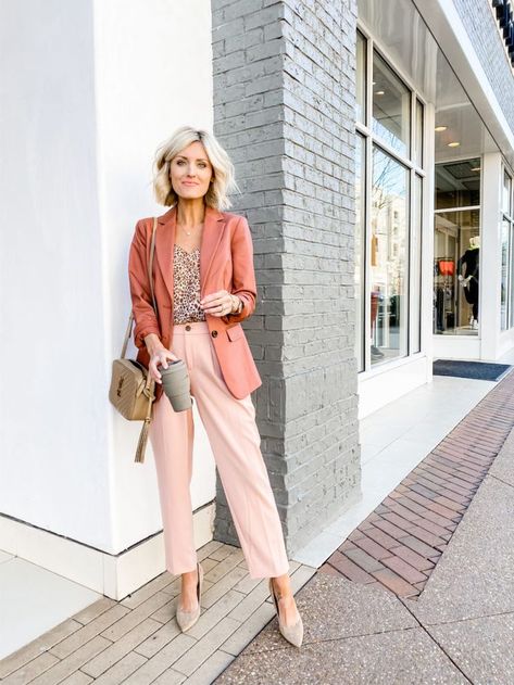 Mummy Fashion, Style Examples, Elegantes Business Outfit, Elegantes Outfit Frau, Look Rose, Winter To Spring, Summer Work Outfits, Stylish Work Outfits, Professional Attire