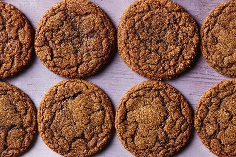 Gingerbread Latte Cookies Recipe - NYT Cooking Toffee Bark, Toll House Chocolate Chip, Easy Oatmeal, Gingerbread Latte, Soft Sugar Cookies, Caramel Cookies, Nyt Cooking, Chocolate Chip Recipes, Spiced Coffee