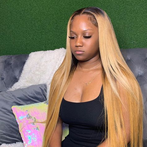 850 LACE QUEEN on Instagram: “Frontal Build A Wig + Custom Color 🌸#TheBeatWay 🌸 20” Frontal & 24”,26”,28” Silky Straight Very Soft I Love 💕” Blonde Hair Sew In, Honey Blonde Ombre, Light Ash Blonde Hair, Blonde Ombre Hair, Blonde Weave, Fav Hairstyles, Nice Hairstyles, Future Hairstyles, Sew In Wig