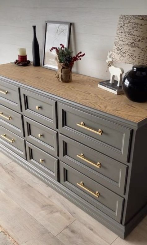 6 Dresser Drawer Makeover, Two Toned Bedroom Furniture, Grey Bedroom Dresser Ideas, Redo Dressers Ideas, Upcycling Bedroom Furniture, Renovating Dressers Ideas, Repurposed Bedroom Furniture, Bedroom Dresser Design Ideas, Diy Dresser Color Ideas