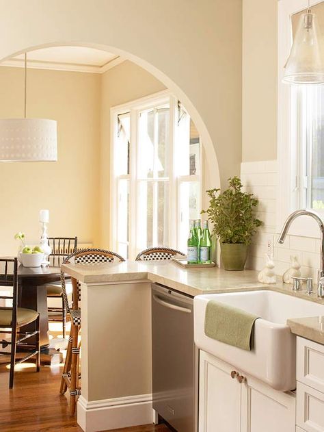 I wonder how much it would cost to add an archway between the kitchen and dining room? Would love to do this! Small Kitchen Island Ideas, Kitchen Space Savers, Small Dining Room Table, Kitchen Peninsula, Small Kitchen Island, Classic Cottage, Trendy Kitchen, Traditional Kitchen, Kitchen Layout