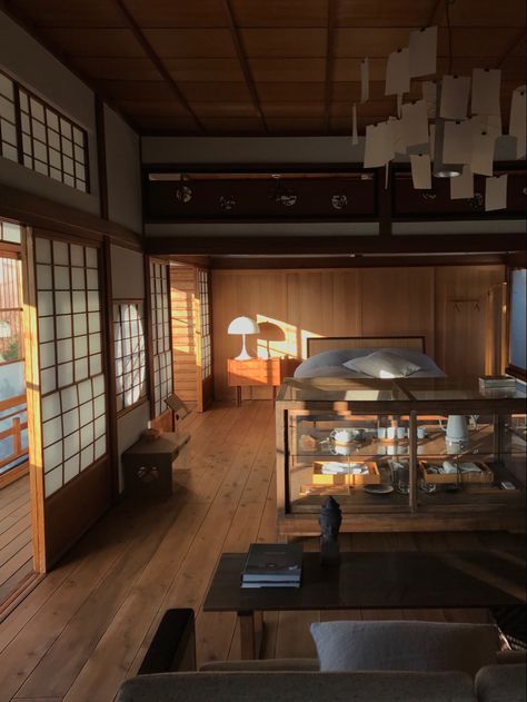 Japanese Western Interior, Build My Own House, Western Interior, Japanese Apartment, Asian House, Zen Interiors, Japanese Home Design, Japanese Style House, Traditional Japanese House