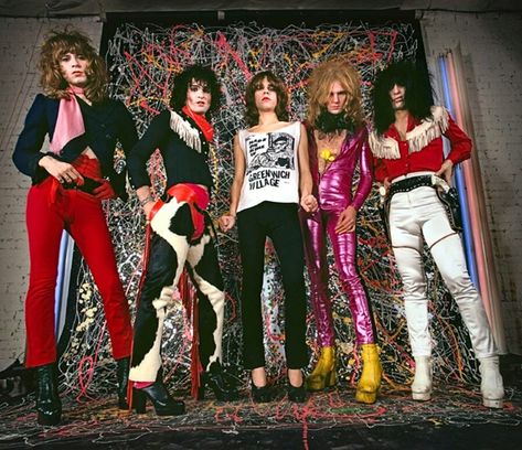 The New York Dolls 1973 Glam Rock Aesthetic, 70s Glam Rock, New York Dolls, Glam Rock Style, Johnny Thunders, 70s Punk, 70s Glam, Rock And Roll Fashion, Rock Aesthetic