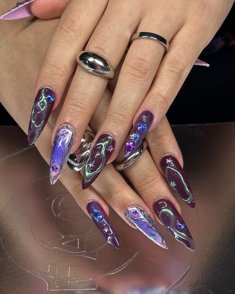 nothing says Halloween like stiletto nails 😈 . . . . #halloween #halloweennails #october #nailsnailsnails #nailart #gelxnails #naildesign #gelnails #gelmani #gelx #nailtech #nyc #fypシ #fyp Halloween stiletto spooky nails chrome purple 3d gel Nails Chrome Purple, Stiletto Nails Halloween, Halloween Stiletto, Chrome Purple, Spooky Nails, Nails Chrome, Gel Mani, Nails Halloween, Purple Nails