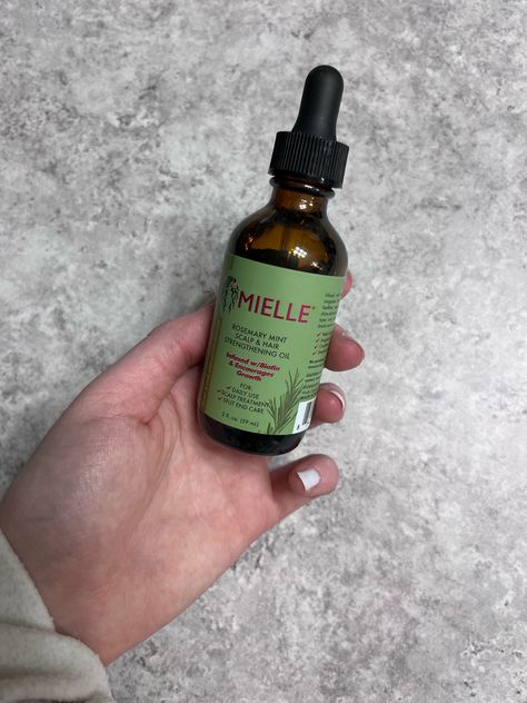 Mielle Hair Oil, Hair Strengthening Oil, Mielle Organics, Natural Hair Treatments, Mint Oil, Lustrous Hair, Rosemary Mint, Natural Hair Tips, Hair Growth Oil