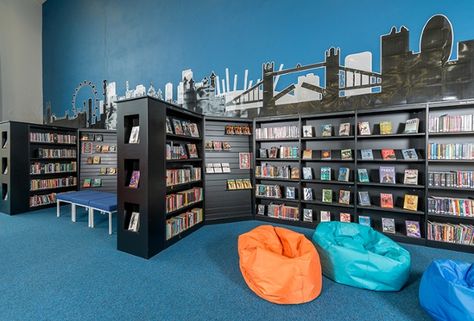 Teen Library Space, Library Makeover, School Library Decor, School Library Design, Teen Library, School Library Displays, Future Library, Middle School Libraries, School Libraries