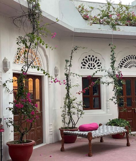 Houses of Jaipur on Instagram: "Posted @withregram • @subtlesurrealsoothing ~ Hot Pink Store at Narain Niwas ~" Hotels Exterior, Terrace Room, Indian Houses, Pink Store, Morocco Style, Vintage Homes, Easy Room Decor, Hotel Exterior, Modest Bridal