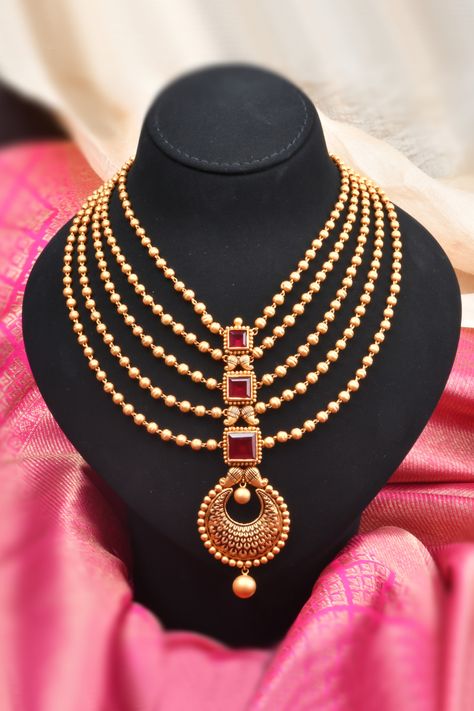 Ruby Gold Bangles Indian, 3 Layer Necklace Gold Indian, Raani Haar Gold Jewellery Designs Latest, Rani Har Gold Jewellery, Rubi Jwellary, Maharani Haar Gold, Layer Gold Necklace Indian, Gold Haar Designs Indian, Gold Rani Haar Indian