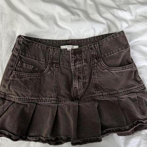 y2k low rise mini skirt    
💗from pacsun    
💗new... - Depop Niki Concert, Brown Denim Skirt, Deer Halloween Costumes, Deer Halloween, Low Rise Mini Skirt, Brown Mini Skirt, Brown Denim, Brown Jeans, Miniskirt Outfits