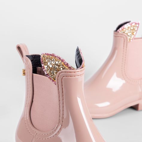 Lemon Jelly | Pink Girl Ankle Rain Boots with Glitter FAUN 12 Pink Ankle Boots, Pink Rain Boots, Blue Ankle Boots, Pink Rain, Chelsea Boots Style, Lemon Jelly, Boots For Girls, Lemon Scent, Ankle Rain Boots