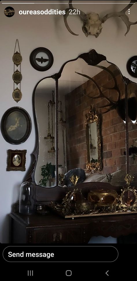 Gothic Mirror Bathroom, Gothic Wall Mirror, Gothic Full Length Mirror, Mirror Gothic Aesthetic, Gothic Victorian Mirrors, Gothic Mirror, Gothic Bedroom, Cozy Bedroom, Apartment Decor