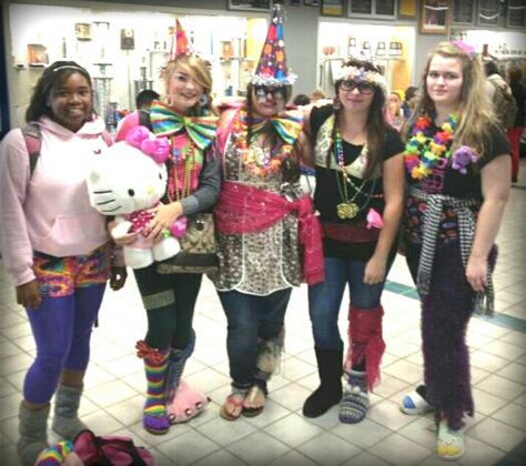 Wacky tacky day with the bestfriends:D Tacky Day Outfits, Wacky Tacky Day Outfits, Work Outfits Women Teacher, Teacher Picture Day, Teacher Picture Day Outfit, Wacky Tacky Day, Tacky Day, Mismatch Day, Spirit Week Ideas