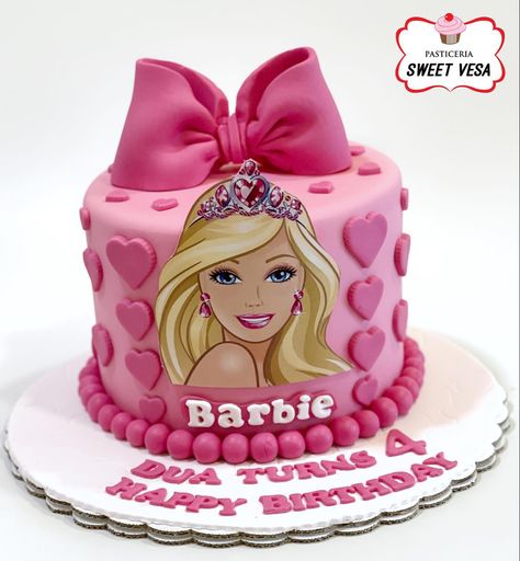 Barbie cake girl Barbie Cake Fondant, Small Barbie Cake, Barbie Cakes For Girls Birthday, Barbie Pasta, Barbie Cake Ideas, Barbie Cake Designs, Cake Sketch, Ice Cream Birthday Party Theme, Frozen 3rd Birthday