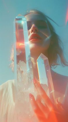 Prism Photography Photo Effects, Colored Glass Photography, Alien Photography, Metaphorical Art, Ethereal Aesthetic Fashion, Bamboo Moodboard, Ethereal Portrait, Prism Photography, Inspiration Background