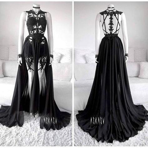 0 Gaun Abad Pertengahan, 00s Mode, Výtvarné Reference, Fantasy Dresses, Fantasy Gowns, Fantasy Dress, Gothic Outfits, 여자 패션, Fantasy Fashion