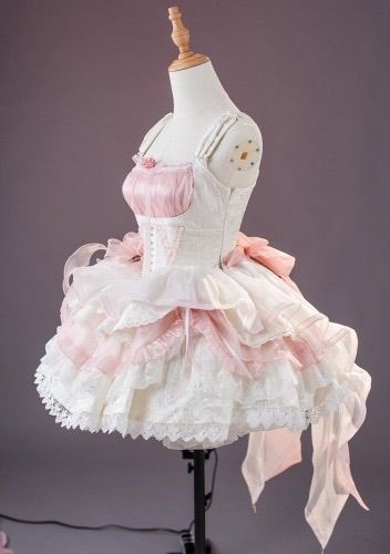 Dress With Corset On Top, Classic Lolita, Kawaii Dress, Maid Outfit, Kawaii Fashion Outfits, Rose Vintage, Rose Lace, Really Cute Outfits, Fancy Outfits