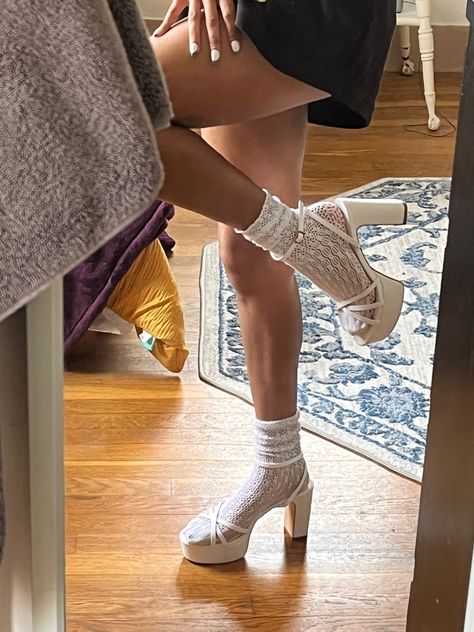 Sandal Heels With Socks, Socks With Sandals Aesthetic, Long Socks With Heels, Heeled Sandals With Socks, White Mesh Socks, White Socks And Heels, White Sandals Socks, White Dress Socks, High Heels With Socks Outfit