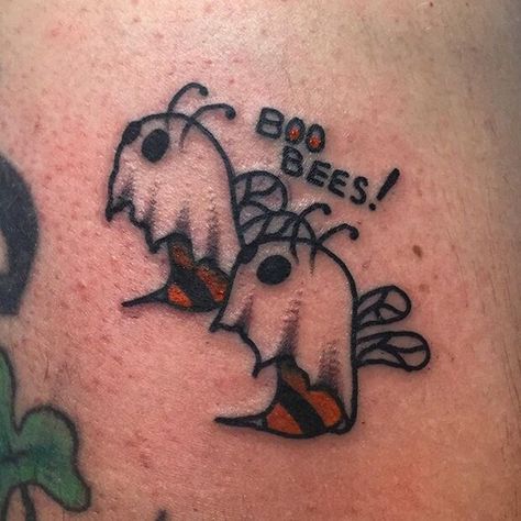 Halloween Bee Tattoo, Best Friend Bee Tattoos, Funny Bee Tattoo, Ghost Bee Tattoo, Boo Bees Tattoo, Halloween Henna, Bees Tattoo, Mother Son Tattoo, Boo Tattoo