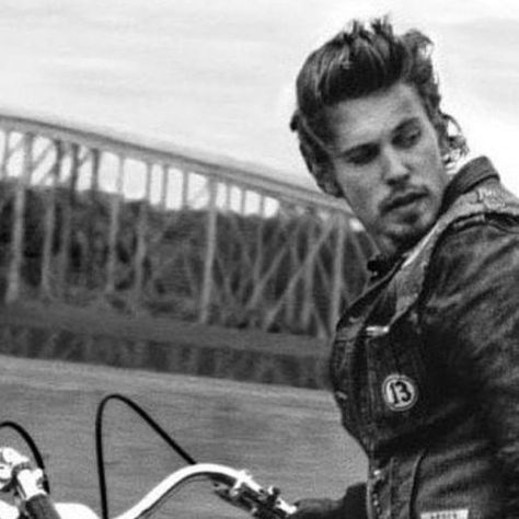 Austin Butler Bike Riders, The Bikeriders, Telluride Film Festival, Bike Riders, Bike Rider, Austin Butler, Mad Max, Tom Hardy, Norman Reedus