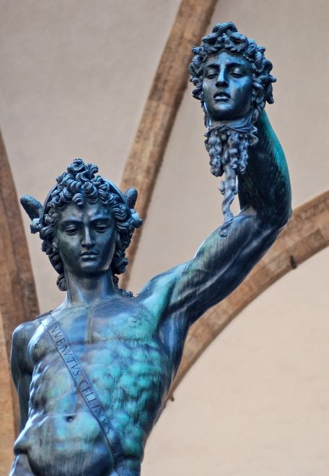 “Perseus with the Head of Medusa”, 1545, Benvenuto Cellini. #mythologicalwednesday Perseus And Medusa, Head Of Medusa, Statue Tattoo, Ancient Greek Sculpture, Istoria Artei, Greek Mythology Tattoos, Classic Sculpture, Greek Statues, Mythology Tattoos