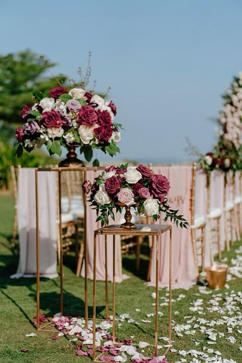 Timeless Burgundy Wedding - Belle The Magazine Ceremony Floral Arrangements, Wedding Ceremony Floral Arrangements, Blush And Burgundy Wedding, Pink And Burgundy Wedding, Burgundy And Blush Wedding, Dusty Rose Wedding, Dream Day, Sophisticated Bride, Wedding Vision