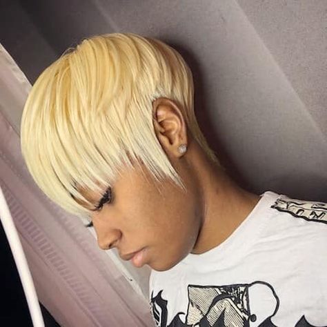 613 Short Hair Black Women, Short Hairstlyes, Mushroom Haircut, Short Curly Weave, Blond Hairstyles, Short Weave Hairstyles, Short Cut Wigs, Short Hair Designs, Black Hair Short Cuts