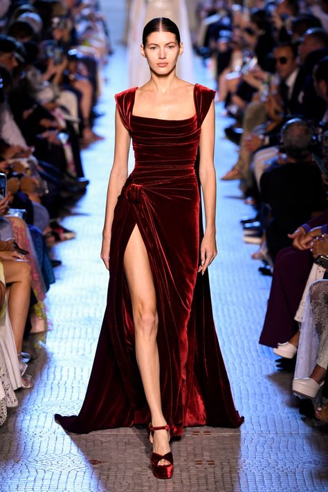 Red Dress Classy Elegant Long, Red Velvet Dress Long, Fall 2023 Couture, Elie Saab Dresses, Goth Wardrobe, Paris Couture Week, 2023 Couture, Fall Winter 2023 2024, Runway Gowns