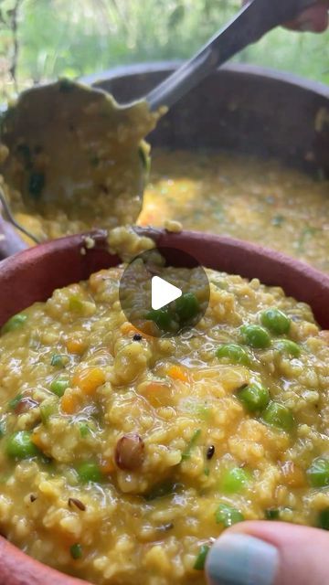 Oats Recipes Breakfast, Indian Veg Recipes, Instant Breakfast, Healthy Veggie, Chana Dal, Breakfast Recipes Indian, Oats Breakfast, Cumin Seeds, Mustard Seeds