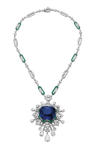 Love's Paradise high Jewellery necklace in white gold with 1 cushion shaped modified brilliant step cut sapphire (125.35 ct),Fancy and round brilliant cut diamond (33.18 ct) and pavé diamonds. Bvlgari Jewelry, High Jewellery, Fabulous Jewelry, Fine Jewels, Blue Jewelry, Gorgeous Jewelry, Exquisite Jewelry, Jewellery Collection, High Jewelry