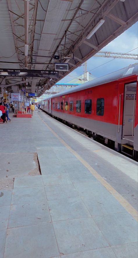 Patna Junction Pic, Hands With Drip In Hospital, Train Video, Stylish Pic, Boy Blurred Pic, Good Photo Editing Apps, Black Background Photography, Indian Railways, Travel Pictures Poses