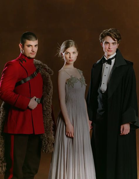 Hogwarts’ haute couture: The greatest fashion moments of the Harry Potter films | Wizarding World Wizarding Fashion, Harry Potter Tea, Simple White Dress, Harry Potter Style, Tulle Balls, Special Style, Party Frocks, Blue Silk Dress, Harry Potter Films