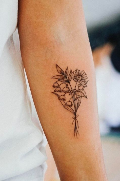 Multiple Birth Flower Tattoo Ideas, Multiple Kids Tattoos For Moms, Multiple Flower Tattoo, Small Tattoos For Moms With Kids, Leilani Tattoo, First Tattoo Ideas For Women Small, Behind The Arm Tattoo Women, 3 Kids Tattoo Ideas Mom, Kids Tattoos For Moms