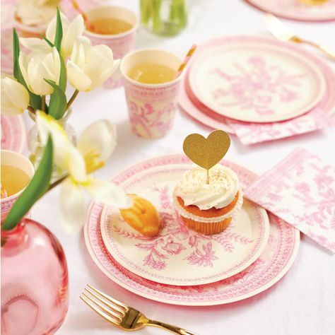 Add a graceful and charming touch to your gathering with Pink Toile Lunch Plates. Tea Party Birthday Theme, Silver Letter Balloons, Paper Plate Holders, Shabby Chic Party, Pink Porcelain, Toile Pattern, Floral Toile, Valentines Day Dinner, Alice In Wonderland Tea Party