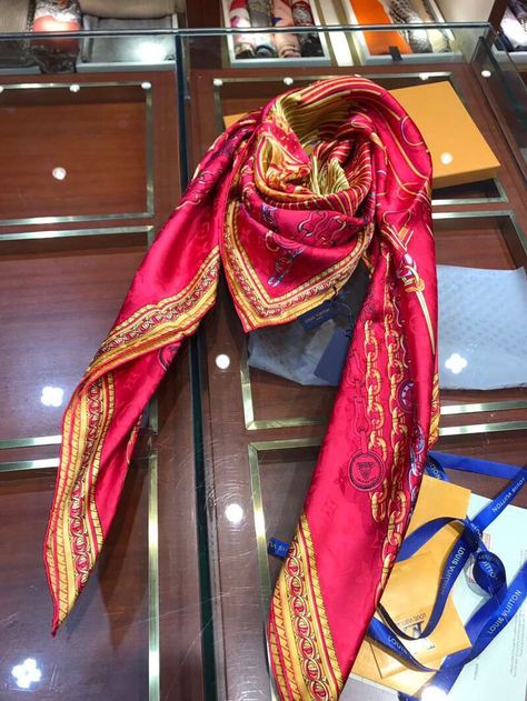 Lv Scarf, Fancy Things, Silk Scarf Style, Scarf Style, Silk Scarves, Scarf Styles, Head Scarf, Silk Scarf, Louis Vuitton