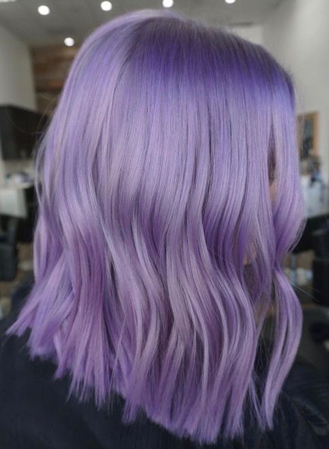 Iris Hair Color, Purple Hair On Blonde, Light Purple Hair Short, Light Lilac Hair, Pastel Violet Hair, Hair Color Pastel Purple, Light Purple Short Hair, Lavender Hair Short, Pastel Hair Highlights