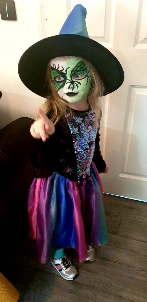 Kid Witch Face Paint, Witch Face Painting Kids, Toddler Witch Face Paint, Witches Face Paint, Witch Face Paint Kids Easy, Witch Facepainting, Witch Makeup Kids Easy, Witch Makeup Ideas For Kids, Witch Face Paint Kids