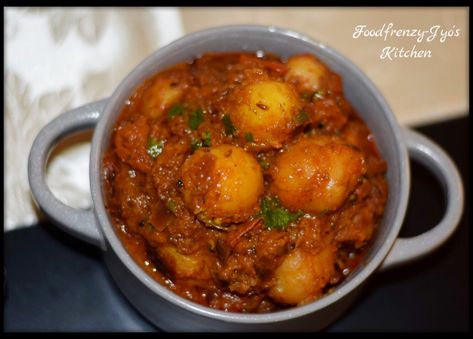 Dum Alu Recipe, Dum Aloo Instant Pot, Dum Aloo Recipe Video, Aloo Dum, Dum Aloo Kashmiri, Aloo Recipes, Puri Recipes, Dinner This Week, Indian Dessert Recipes