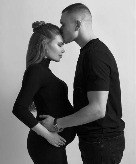 Couples Home Maternity Shoot, Maternity Shoot Manicure, Maternity Shoot With Husband Studio, Pregnant Studio Photoshoot, Classy Maternity Photos, Maternity Shoot Studio Ideas, Maternity Couple Poses Studio, Classy Pregnancy Photoshoot, Black Dress Maternity Pictures Couple