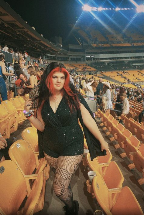 Plus Size Eras Tour Outfits, Eras Tour Reputation, Eras Tour Outfits, Taylor Swift Swiftie, Swift Outfits, Eras Tour Taylor Swift, Eras Tour Taylor, Reputation Era, Tour Outfits