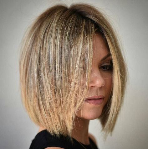 50 Short Blonde Hair Ideas for Your New Trendy Look in 2021 Ash Blonde Short Hair, Κούρεμα Bob, Short Hair Highlights, Short White Hair, Dark Blonde Hair Color, Silver Blonde Hair, Medium Bob Hairstyles, Short Blonde Haircuts, Straight Blonde Hair