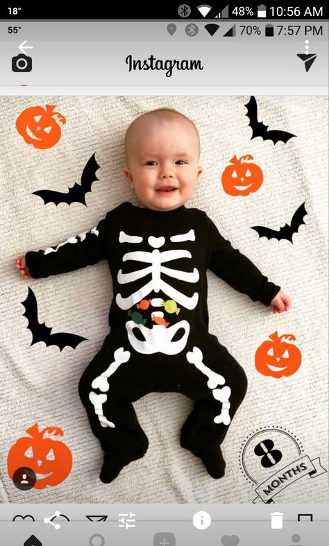 Halloween Monthly Baby Pictures, Halloween Baby Pictures, Fall Baby Photos, Baby Holiday Photos, First Baby Pictures, Baby Boy Halloween, Baby Milestones Pictures, Newborn Halloween, Monthly Baby Pictures