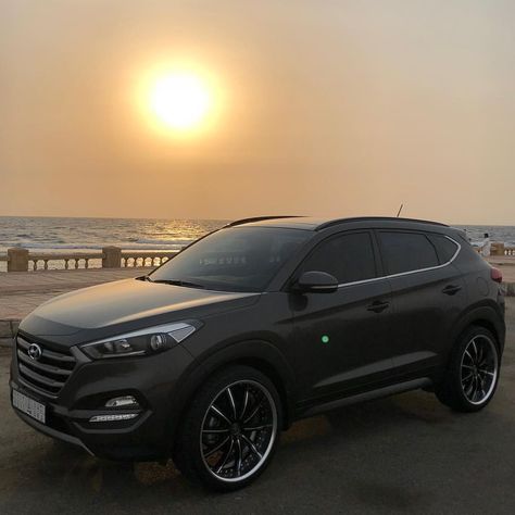 Mini Suv Cars, Hyundai Tucson Aesthetic, Hyundai Aesthetic, Tucson Suv, Honda Suv, Hyundai Suv, Cheap Suv, Banner Ads Design, Car Goals