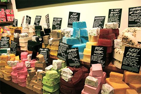 Lush Soap, Lush Shop, Lush Store, Jelly Soap, Soap Display, Lush Bath, Lush Products, Lush Cosmetics, Market Stall