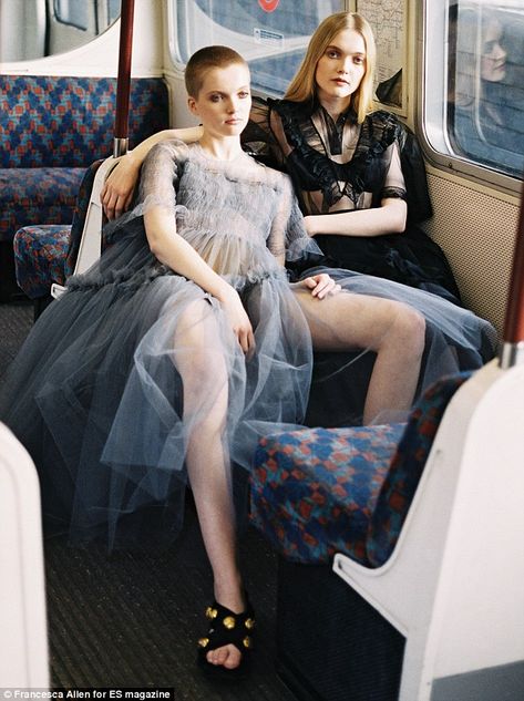 Supermodel twins Ruth, left, and May Bell have revealed they could have embarked on comple... Train Fashion, Shoot Inspiration, Fashion Photography Editorial, Fashion Images, How To Pose, Photoshoot Inspiration, Fashion Photoshoot, Photography Inspo, Fashion Shoot