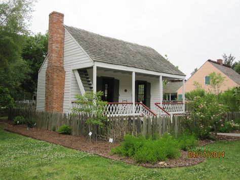 Galveston Aesthetic, Cajun Cottage, Elevation Ideas, Exterior Elevation, Beach Property, Retirement House, Louisiana Homes, Pretty Houses, Lafayette Louisiana